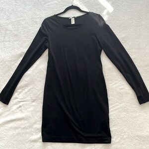 Long-sleeve Black Basic Dress